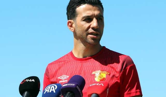 Göztepe'de İsmail Köybaşı futbolu bıraktı
