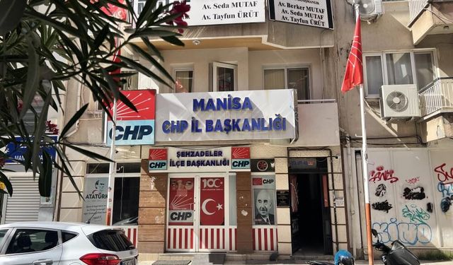 Manisa CHP İl Başkanlığı’nda kavga: 1 yaralı