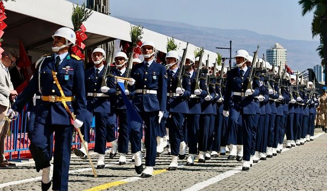 İzmir'de 30 Ağustos Zafer Bayramı coşkusu: Kutlama programı belli oldu