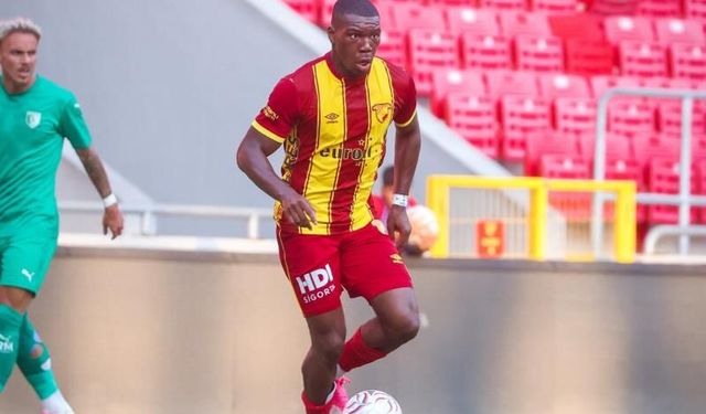 Göztepe’de Sinclair Armstrong, taraftardan tam not aldı