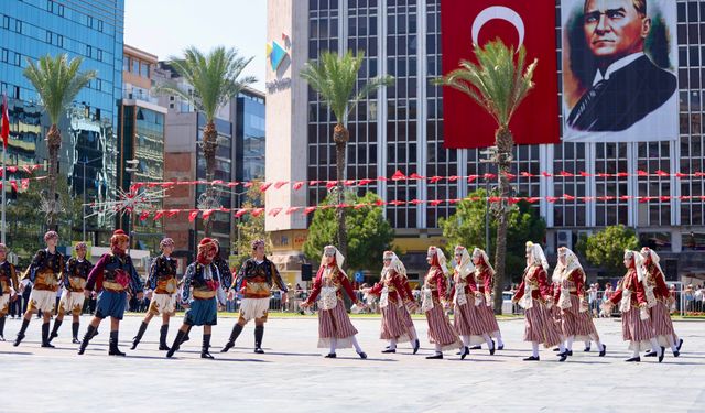 İzmir’in Kurtuluşunun 104. Yılı Coşkuyla Kutlanacak