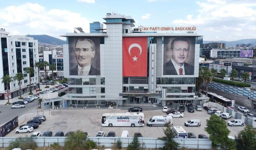 AK Parti İzmir’de 6 ilçe başkanı belli oldu