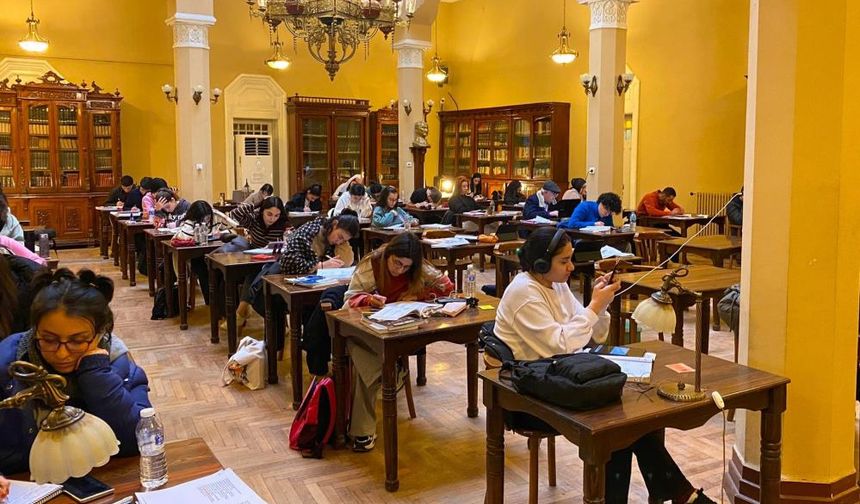 İzmir Milli Kütüphane yılda 25 bin okuyucuyu ağırlıyor