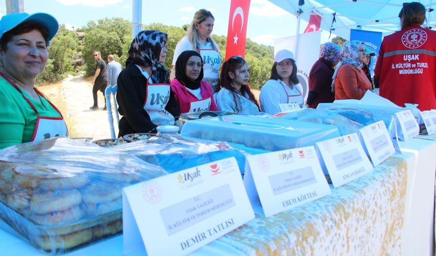 Türk Mutfağı Haftası'nda Uşak'a özgü lezzetler tanıtıldı