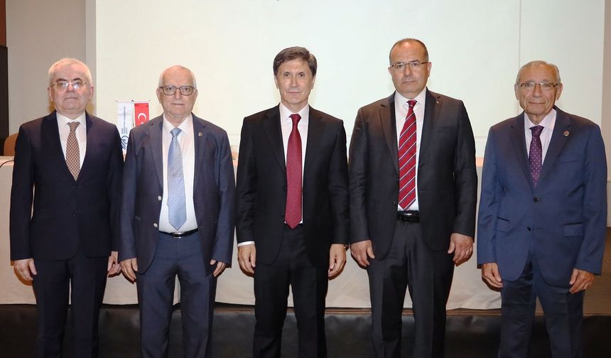 İzmir YMMO'da Zengin güven tazeledi