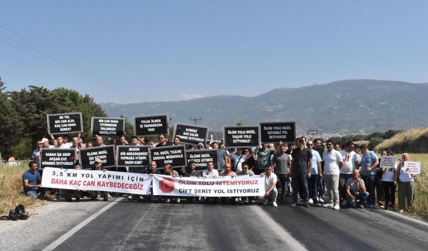 İşçiler eylem yaptı, Tire-Torbalı Karayolu’nu trafiğe kapattı