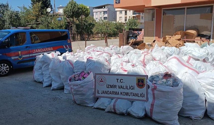 İzmir'de taklit ürün operasyonu