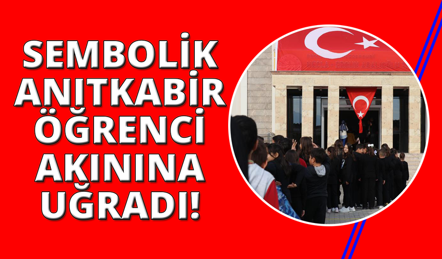 Sembolik Anıtkabir öğrencilerden yoğun ilgi gördü