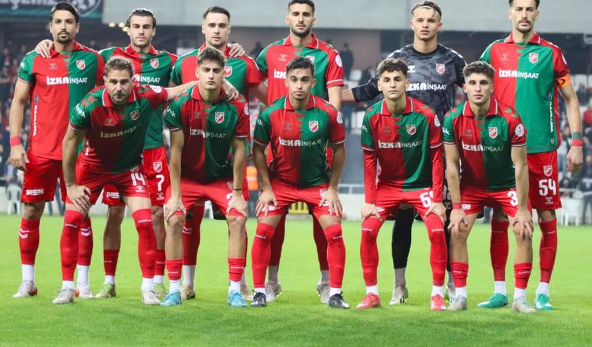 Karşıyaka, 3. Lig’de kaybetmeyen iki takımdan birisi