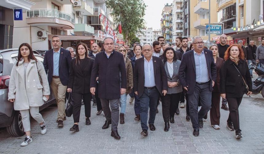 Kuşadası, Başkan Günel için tek yürek oldu