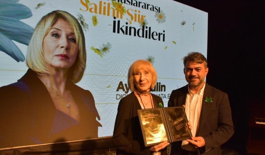 Şiirin kalbi Manisa Salihli'de attı