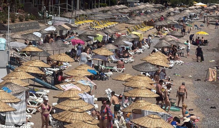 Bodrum sahillerinde bayram yoğunluğu