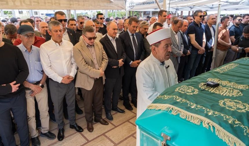 CHP Lideri Özgür Özel'in amcası son yolculuğuna uğurlandı