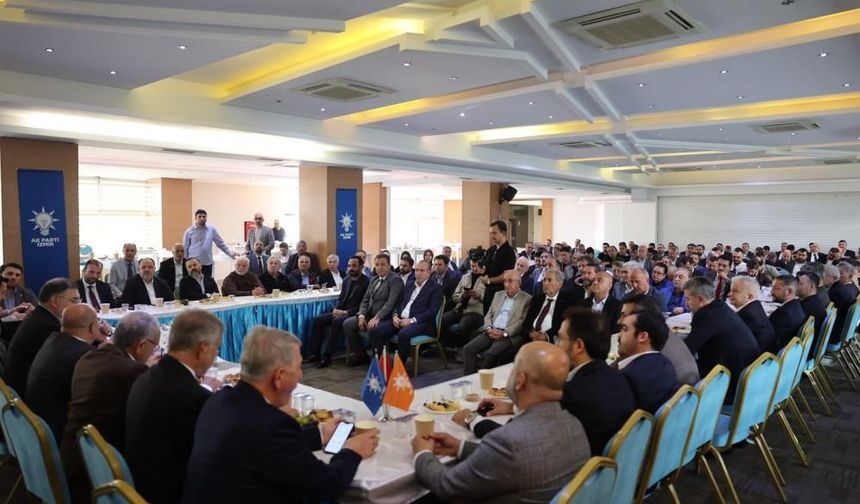 AK Parti İzmir İl Başkanlığında büyük STK buluşması