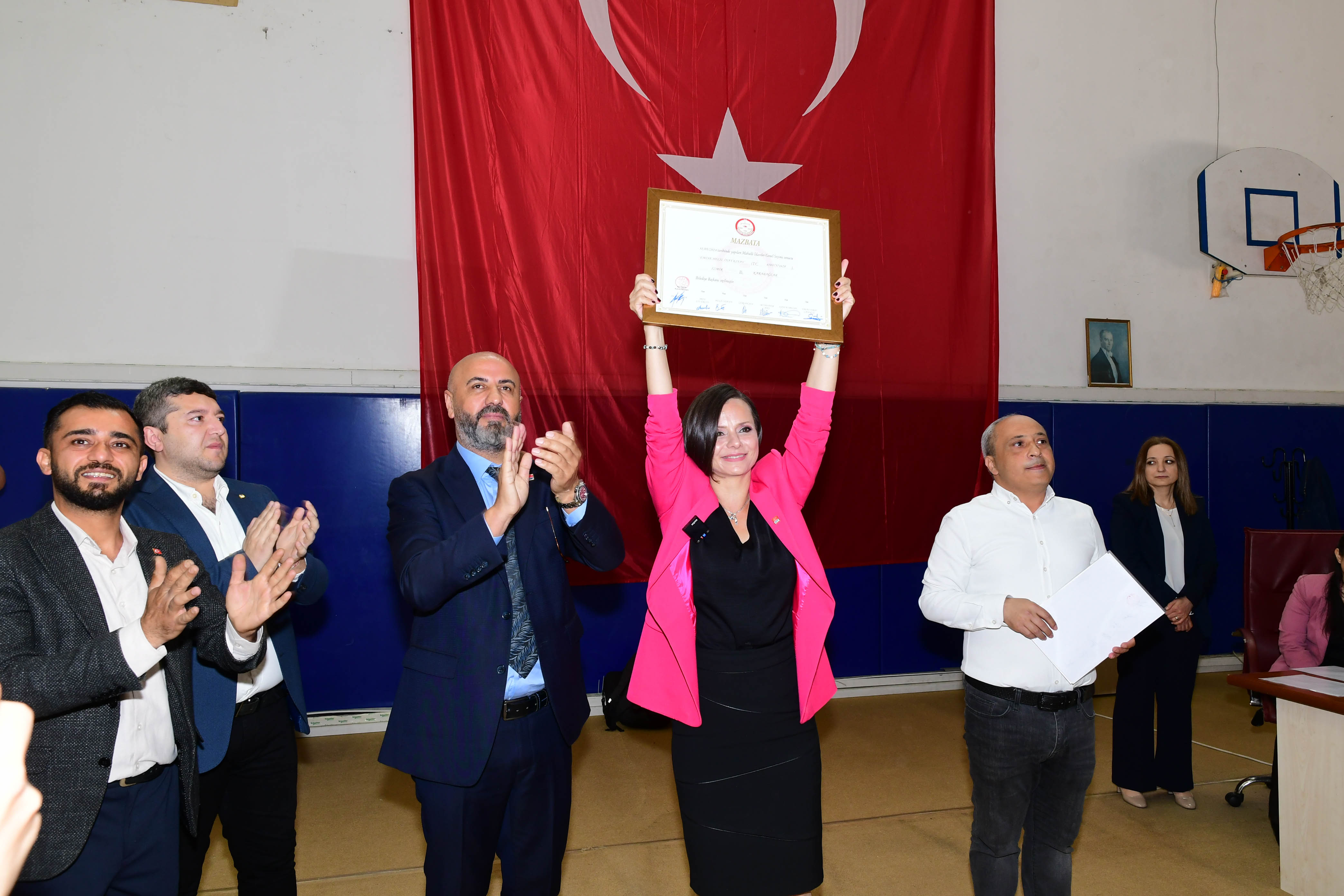Başkan Kınay mazbatasını aldı (4)