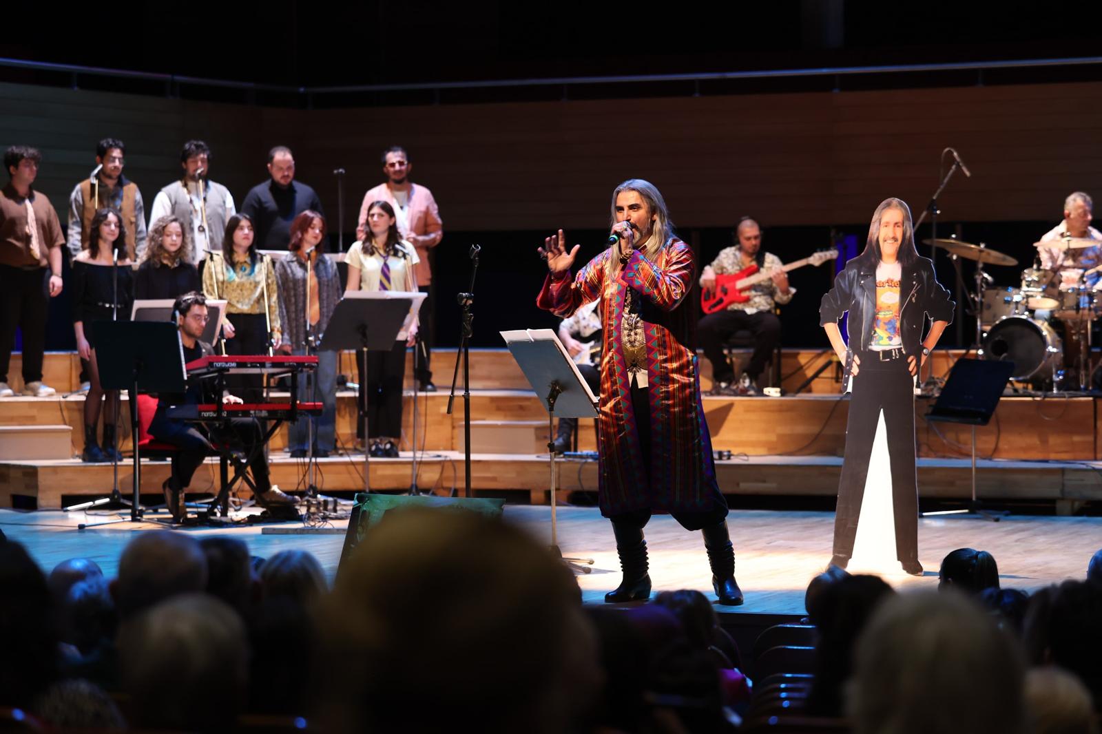 9.12.2025 3C4B6A43 C15B 4802 833F 072B4E22Ecd4