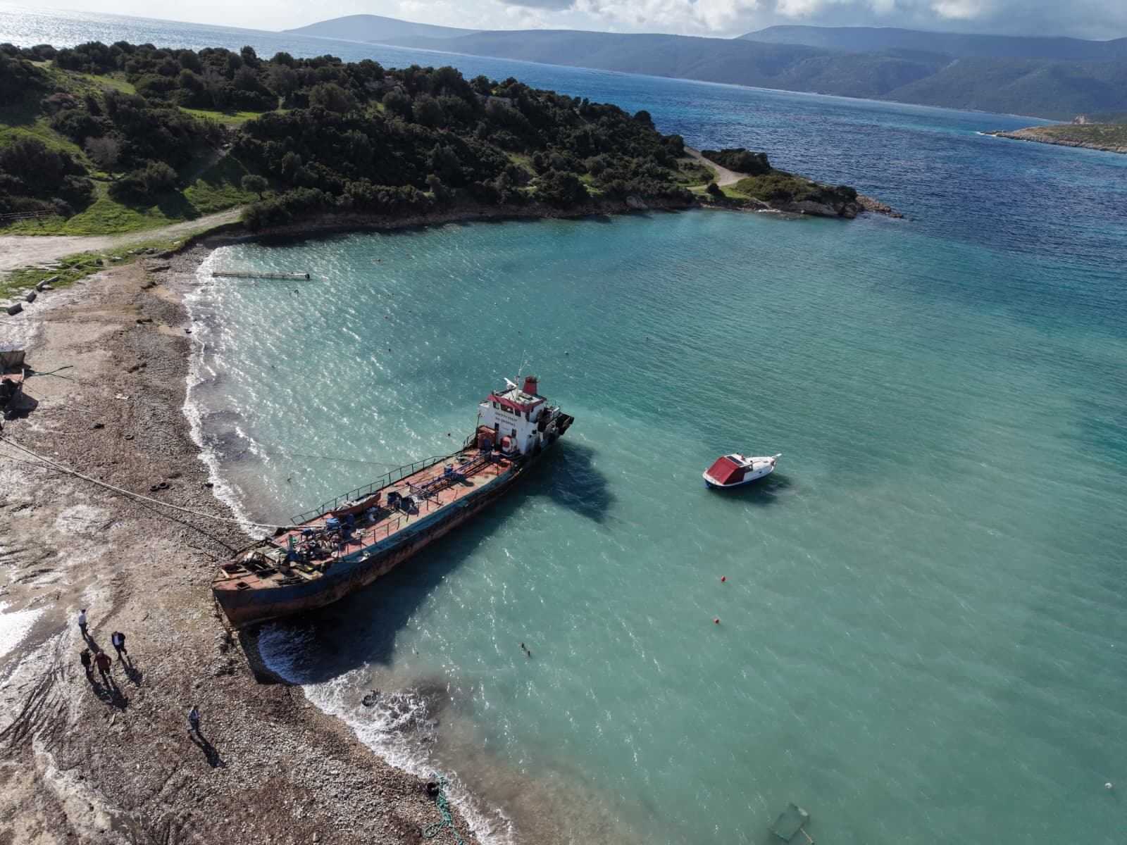 Demircili Koyu Tehdit Altında Kaçak Gemi Sökümüne Tepki Büyüyor (4)