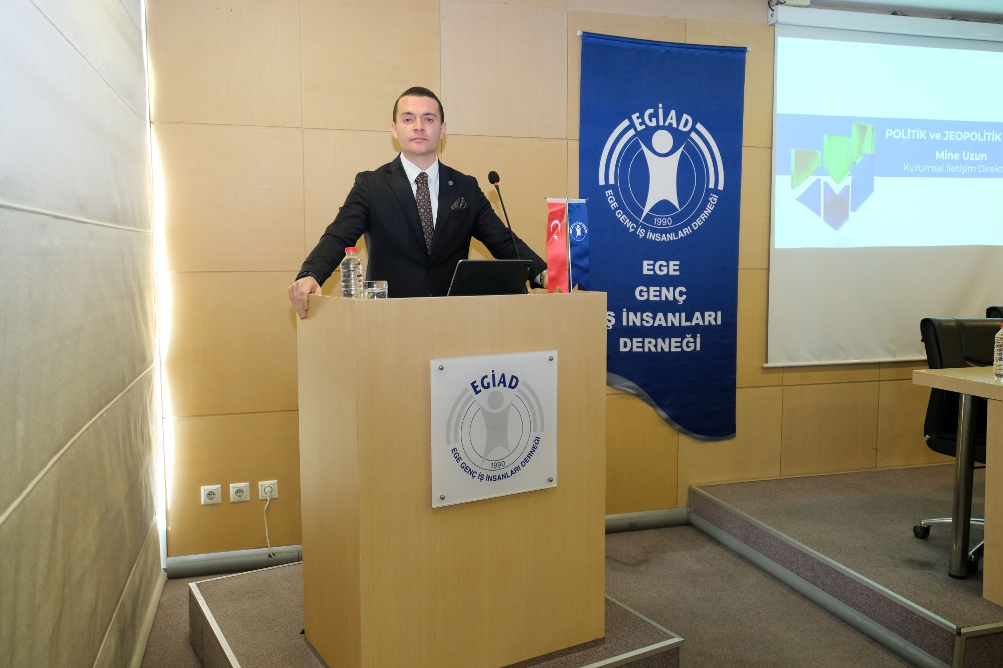 D S C F6451 095228804