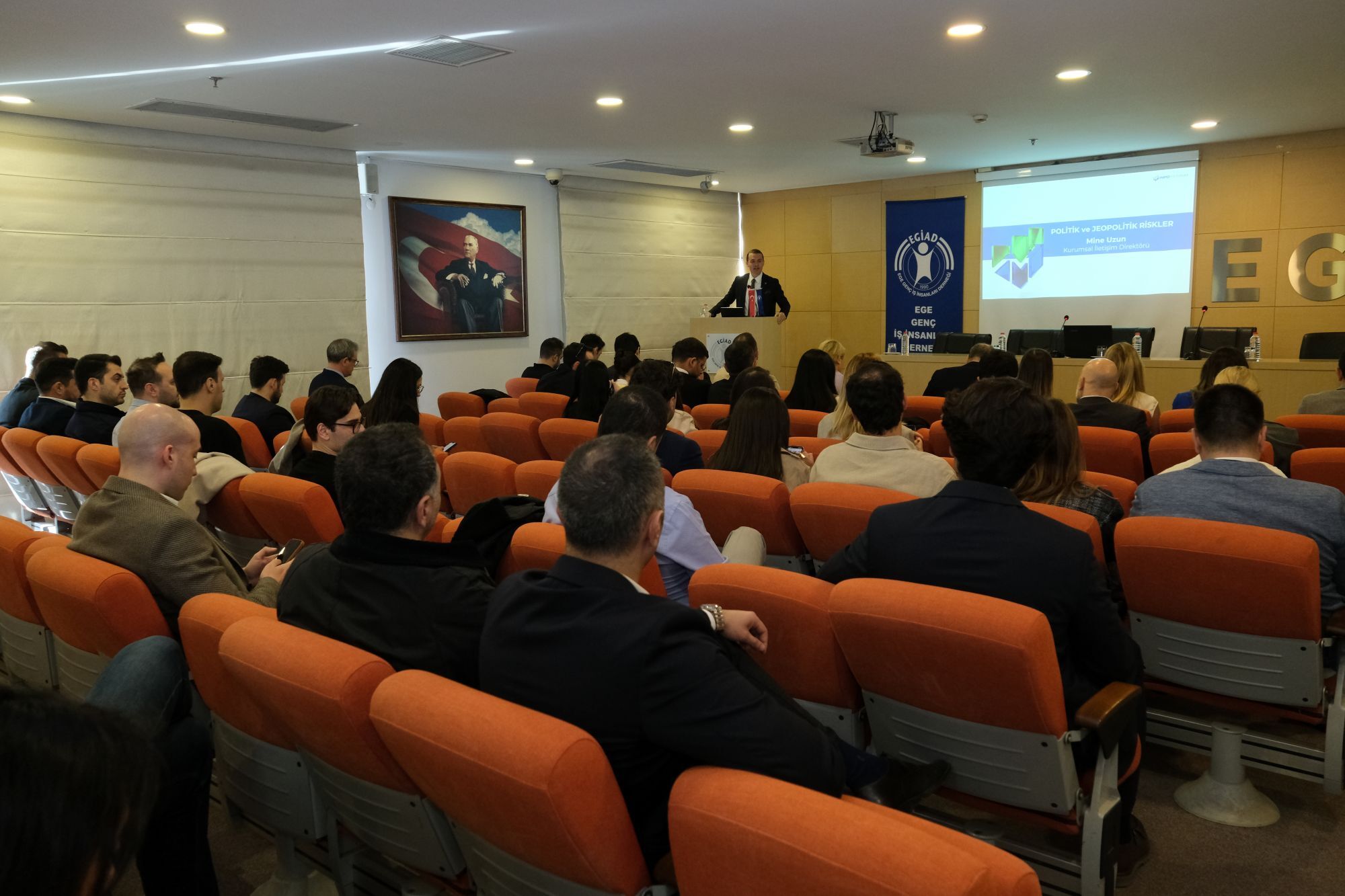 D S C F6457 095229629