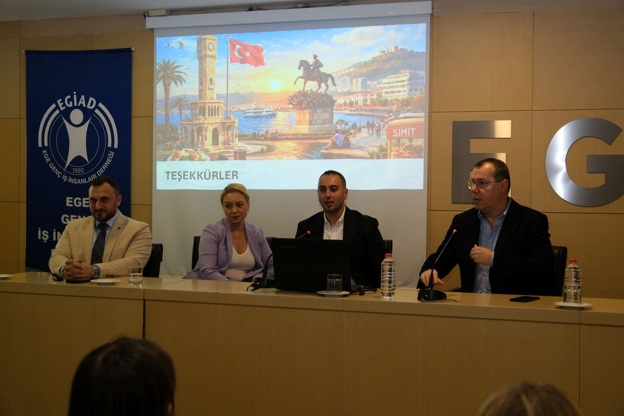 D S C F6533 095230465