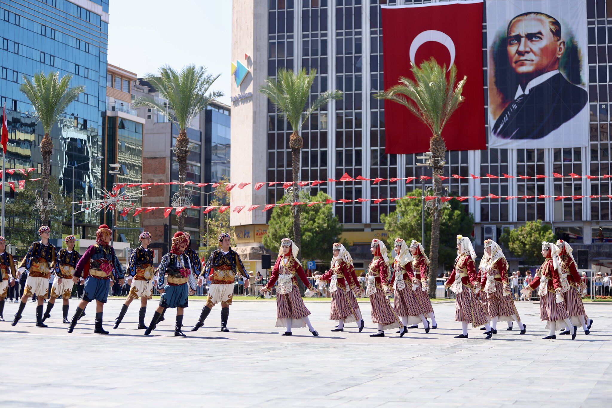 İzmir’in Kurtuluşunun 104. Yılı Coşkuyla Kutlanacak